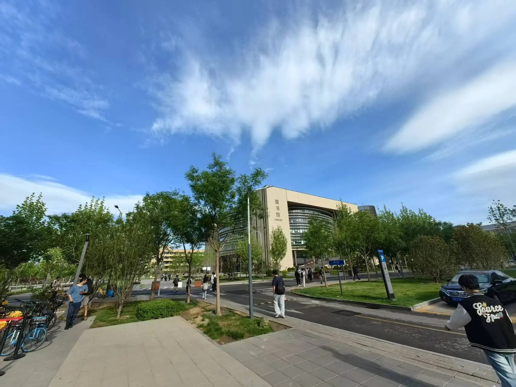 致2025那个繁忙的4月